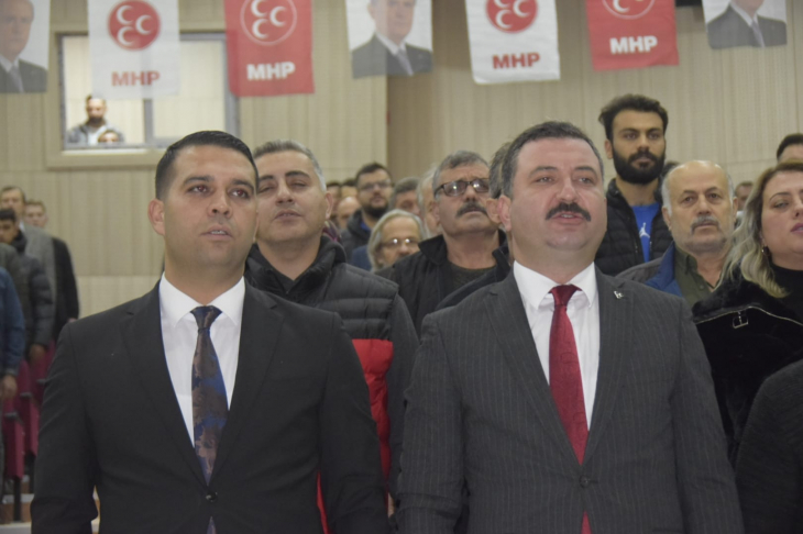 Edremit'te MHP'ye 300 Yeni Üye Katıldı