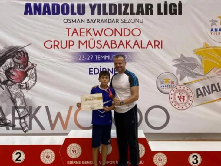 Taekwondocu Anadolu Yıldızları Balıkesir'e 2 Madalya kazandırdı