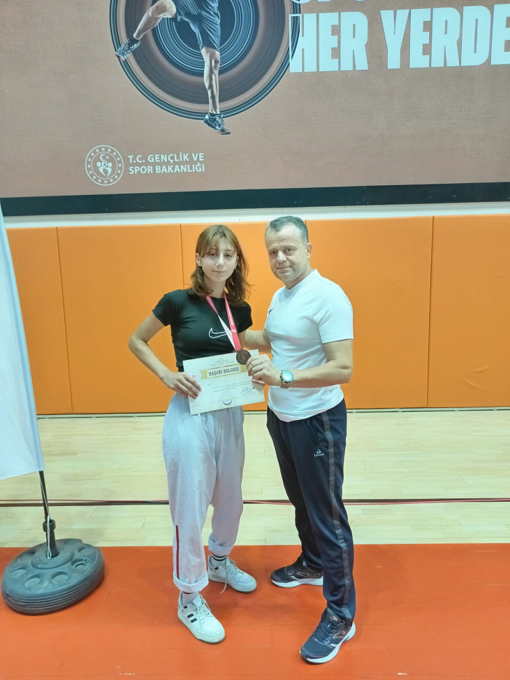 Taekwondocu Anadolu Yıldızları Balıkesir'e 2 Madalya kazandırdı