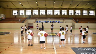 Büyükşehir'in Yaz Spor Okulları, 20 ilçeye yayıldı