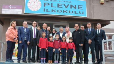 Plevne İlkokulu'nda Kütüphane Açılışı Yapıldı